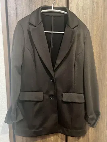 다크 브라운 테일러드 자켓 블레이저
