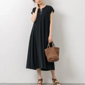 모토마치 제너럴 원피스 새상품 M 사이즈 샵 채널 저지
