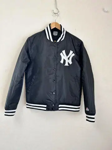 Majestic 바시티 자켓 블랙 뉴욕 양키스