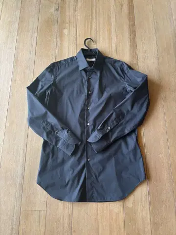 ARCODIO 블랙 긴팔 셔츠