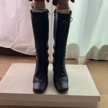 레이스업 블랙 롱 부츠