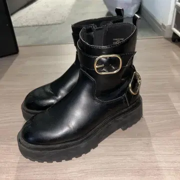 ZARA 38 버클 숏부츠 블랙 가죽