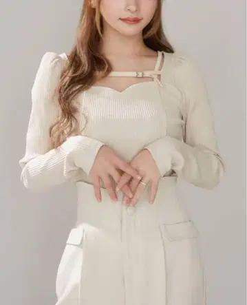 새상품 택 포함 EATME 이토미 벨티드 리브 TOP 베이지