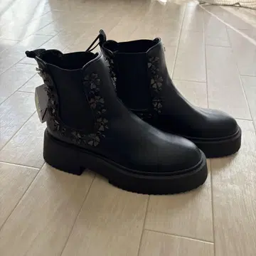 ZARA 택 포함 새상품 사이드 고어 부츠