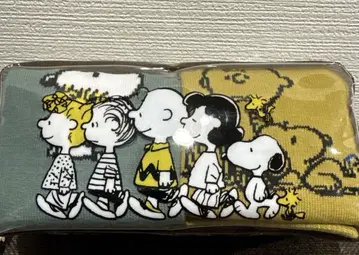 PEANUTS 파우치와 양말 세트