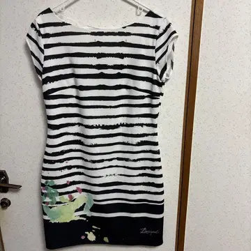 Desigual 스트라이프 꽃무늬 반팔 원피스 XL