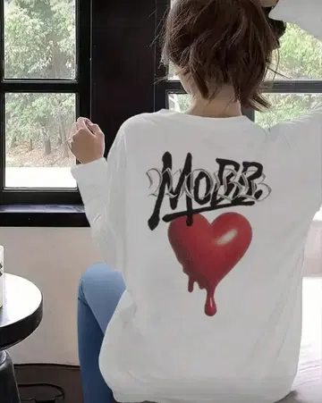 MOBB 로고 긴팔 T셔츠
