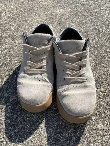 AREth I Lace Sand Gum 28.5cm