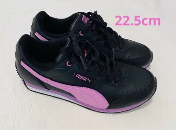 PUMA 블랙 핑크 스니커즈 22.5cm