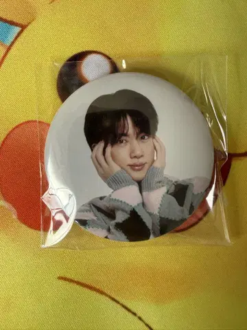 BTS 진 RUNSEOKJIN 캡슐 토이 캔뱃지