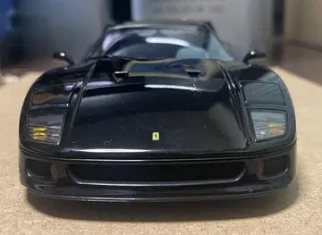 1/18 FERRARI F40 LIGHT WEIGHT VERSION