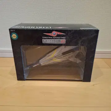 BANDAI ULTRA HAWK-001