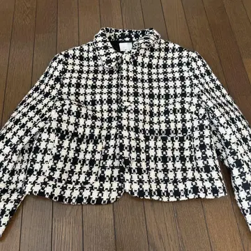 H&M 블랙 화이트 체크 자켓 S 사이즈