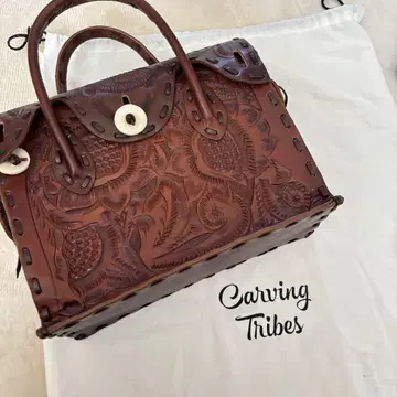 Carving Tribes 카빙 트라이브스 브라운 가죽 핸드백