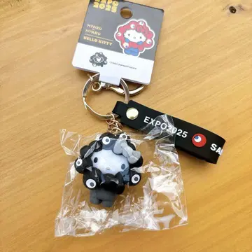 오사카 간사이 엑스포 산리오 블랙 미야쿠미야쿠 헬로키티 블랙 키링