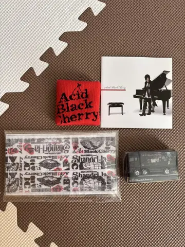 Acid Black Cherry 각종 굿즈
