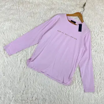 [ 다니엘 웰링턴 ] (L) 로고 프린트 롱 T 핑크