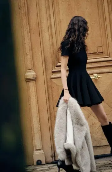 ZARA 블랙 미니 원피스 M ZW 컬렉션