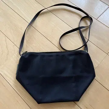 에르베샤 펠리에 그린라벨 릴랙싱 별주 미니백 블랙