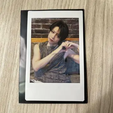 ViViD 폴라로이드 SHIN 1장