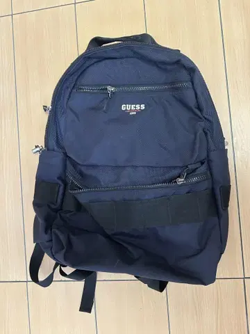 GUESS 네이비 백팩