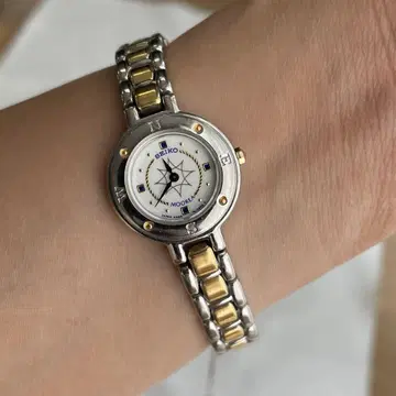 SEIKO MOOREA 손목시계