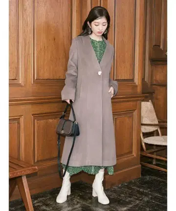 [ Lily Brown ] 체스터 코트 S 사이즈 BEG