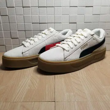 [ 새상품 배송비 포함 ] 푸마 PUMA 스매시 플랫폼 V3 SD