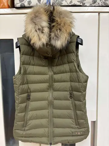 TATRAS 다운 베스트 올시에라 퍼 후드