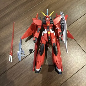 1/100 세이버 건담