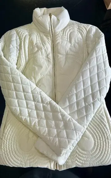 화이트 퀼팅 자켓 KT9235108