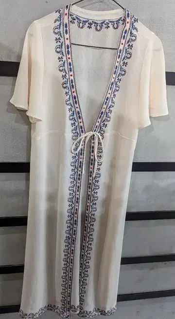 [ 구제 의류 ] 월드 자수 가디건