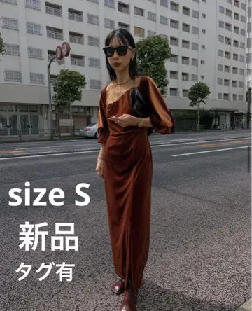 Ameri VINTAGE 2WAY CURVE VELOURS DRESS