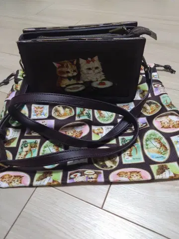 프랑슈리페 다이어리 패턴 고양이 숄더백