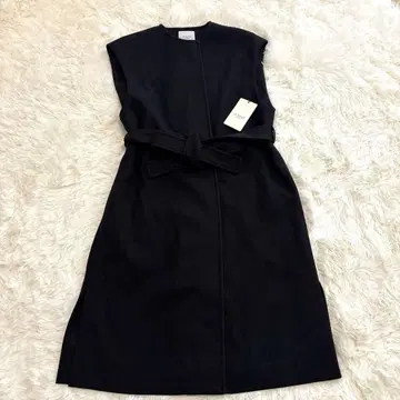 LE SOUK HOLIDAY 루스쿠 홀리데이 롱베스트 블랙 아우터