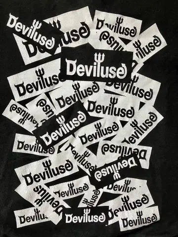 Deviluse 블랙 스웨트 셔츠 L 사이즈