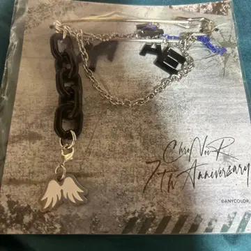 니지산지 카나에 ChroNoiR 체인 브로치 7th