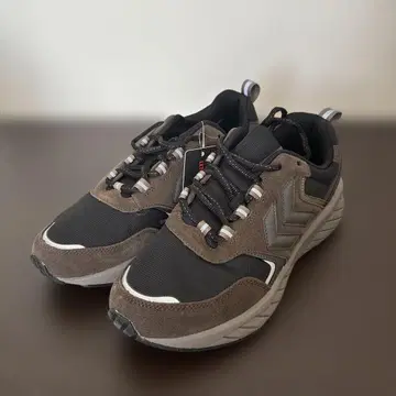 hummel 브라운/블랙 스니커즈
