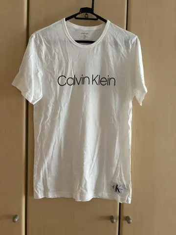 Calvin Klein 화이트 T셔츠 S