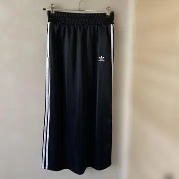 adidas 블랙 롱 스커트