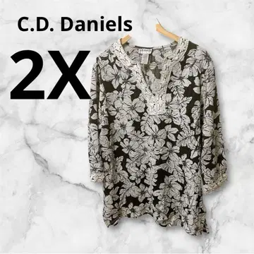 C.D. Daniels 꽃무늬 반소매 튜닉