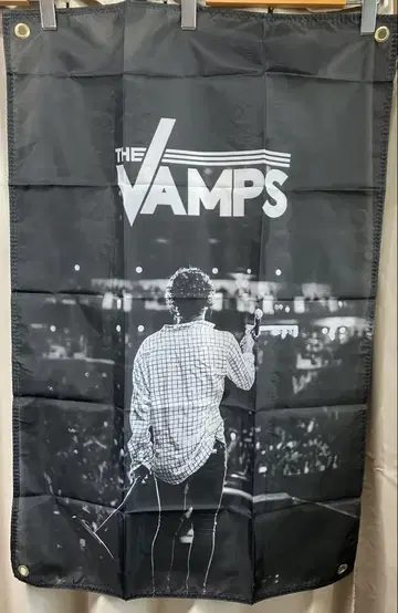 the vamps/뱀프스/폴리에스테르 태피스트리/60 x 90cm