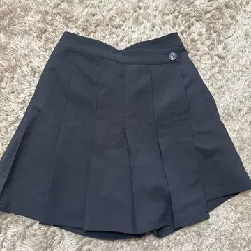 PAGEBOY 플리츠 숏팬츠