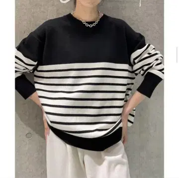 IENA 스트라이프 니트 스웨터 긴팔 블랙 화이트
