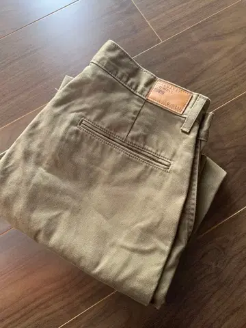 MHL EDWIN 콜라보 마가렛호웰 치노 팬츠 카키