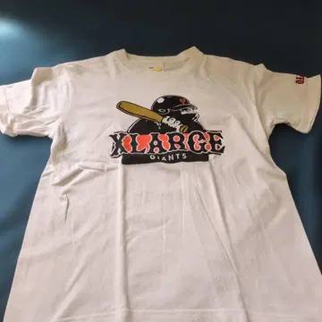 XLARGE 요미우리 자이언츠 콜라보 디자인 T셔츠 S 사이즈
