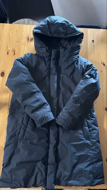 무인양품 발수 다운 롱 코트 M 사이즈 블랙