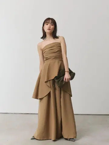 브라운 스트랩리스 비대칭 올인원