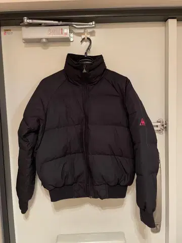 르꼬끄 블랙 다운 자켓
