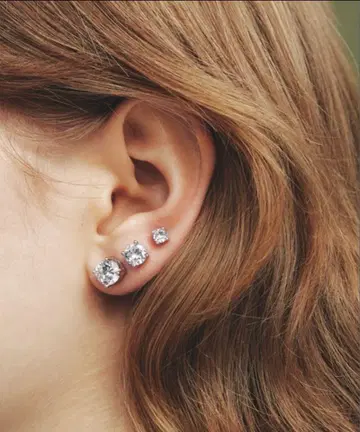 les bon bon 스퀘어 컷 크리스탈 귀걸이